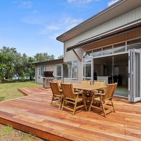 Restful Ruakaka - Ruakaka Holiday Home 외부 사진
