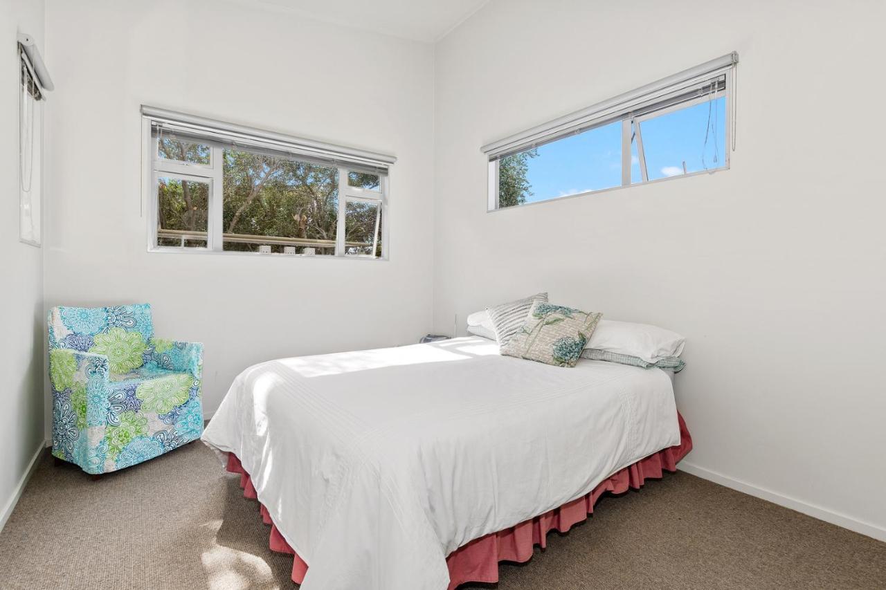 Restful Ruakaka - Ruakaka Holiday Home 외부 사진