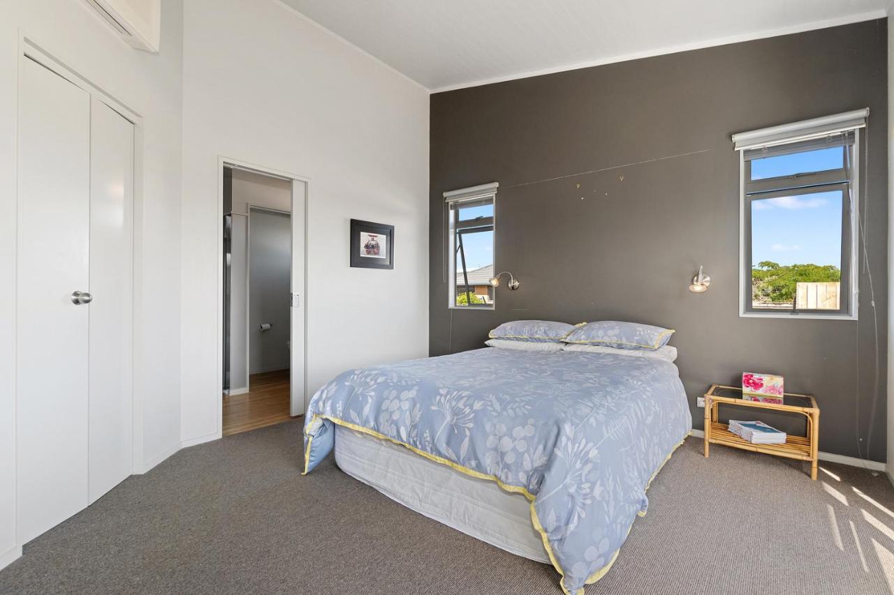 Restful Ruakaka - Ruakaka Holiday Home 외부 사진